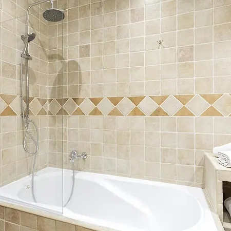 Apartment Next To The Wawel Castle 2 *